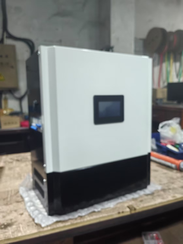 Solar Charge Controller Off Grid Controller with PWM Unloading Method and Power Loss Not Exceeding 3W