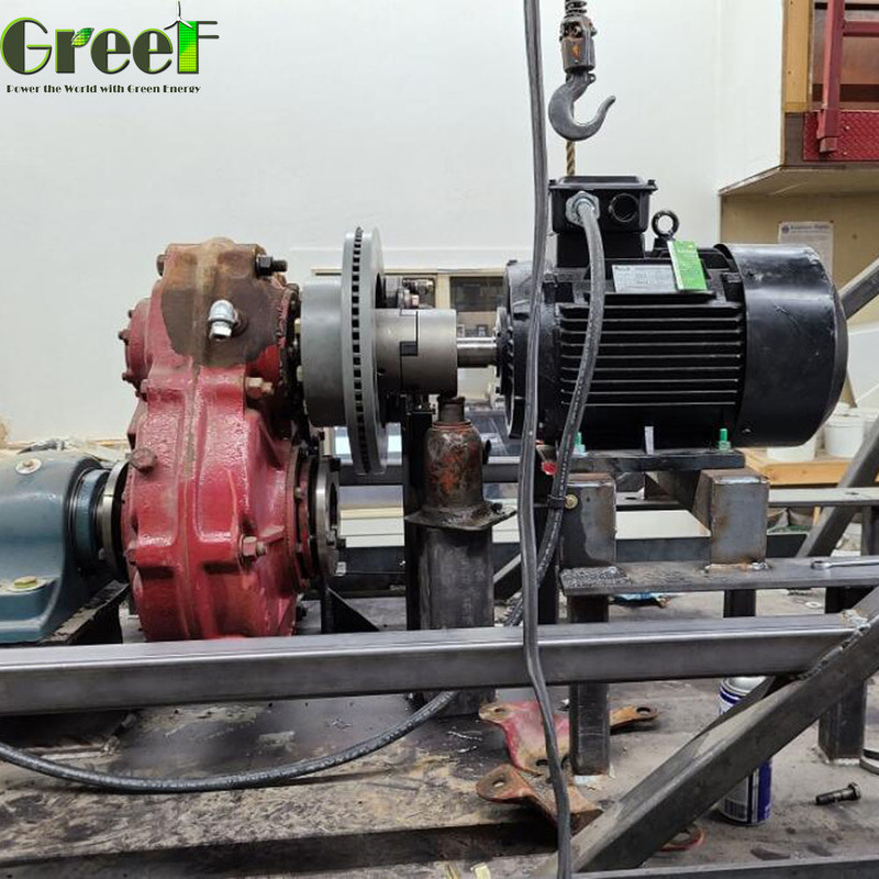 343 X 605 X 970mm Off Grid Controller with AHCC and Unloading Method PWM