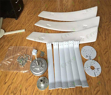 24-380Vac Voltage Vertical Axis Wind Turbine 3 Blades FRP Material for -40-50C Temperature